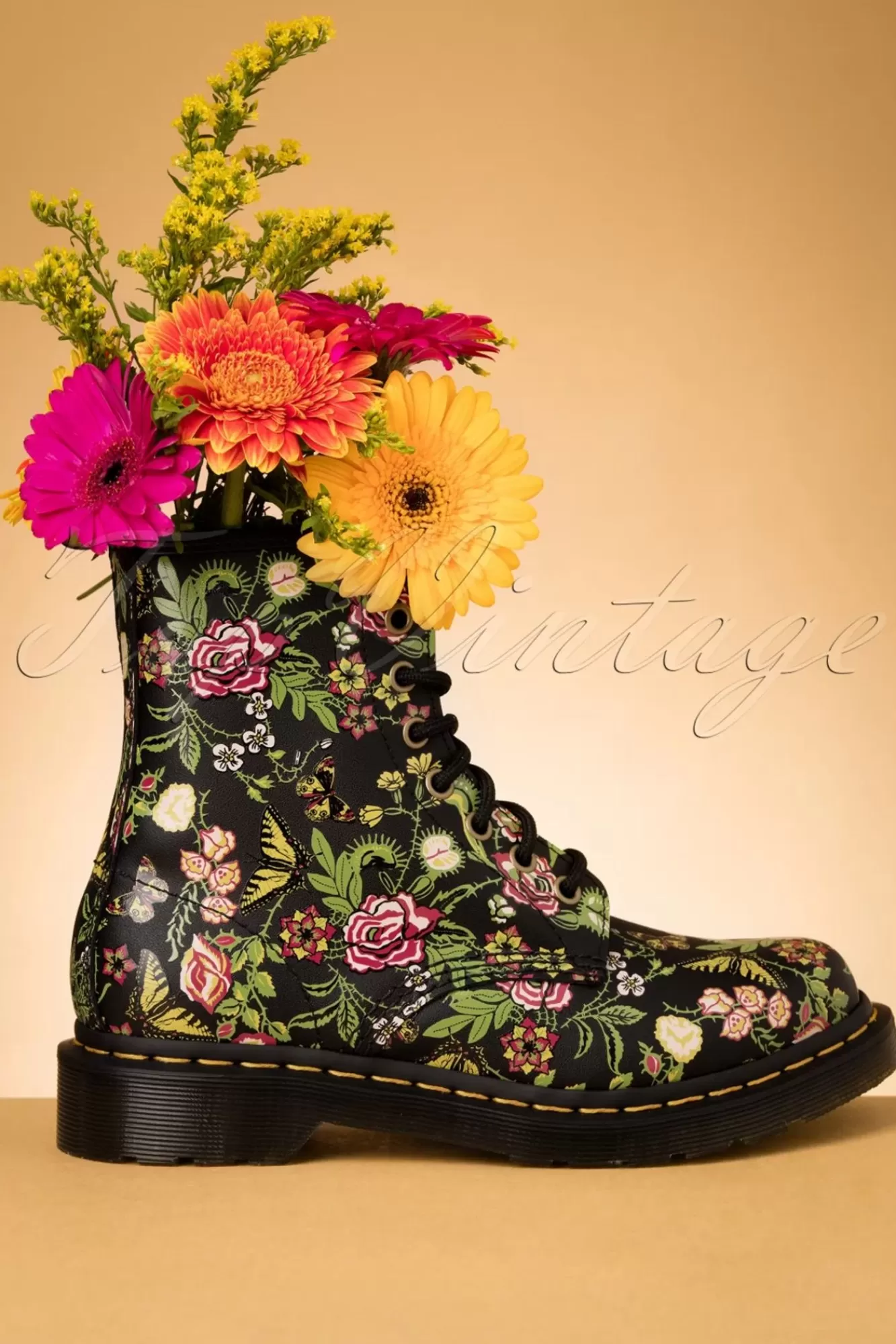 Flash Sale Dr. Martens 1460 Pascal Backhand Bloom Stiefel In Schwarz