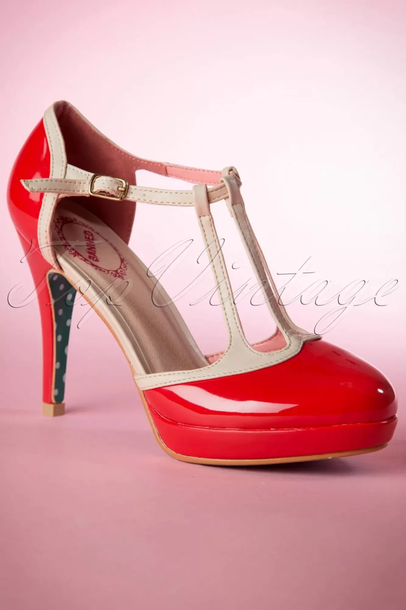 New Banned Retro Betty Pumps In Rot