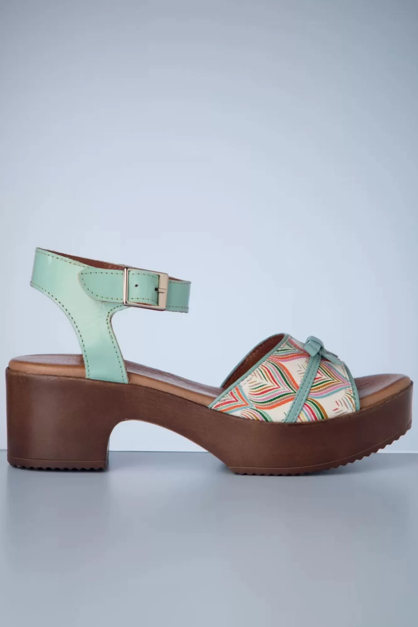 Clearance Nemonic Bora Flower Platform Sandale In Eisblau