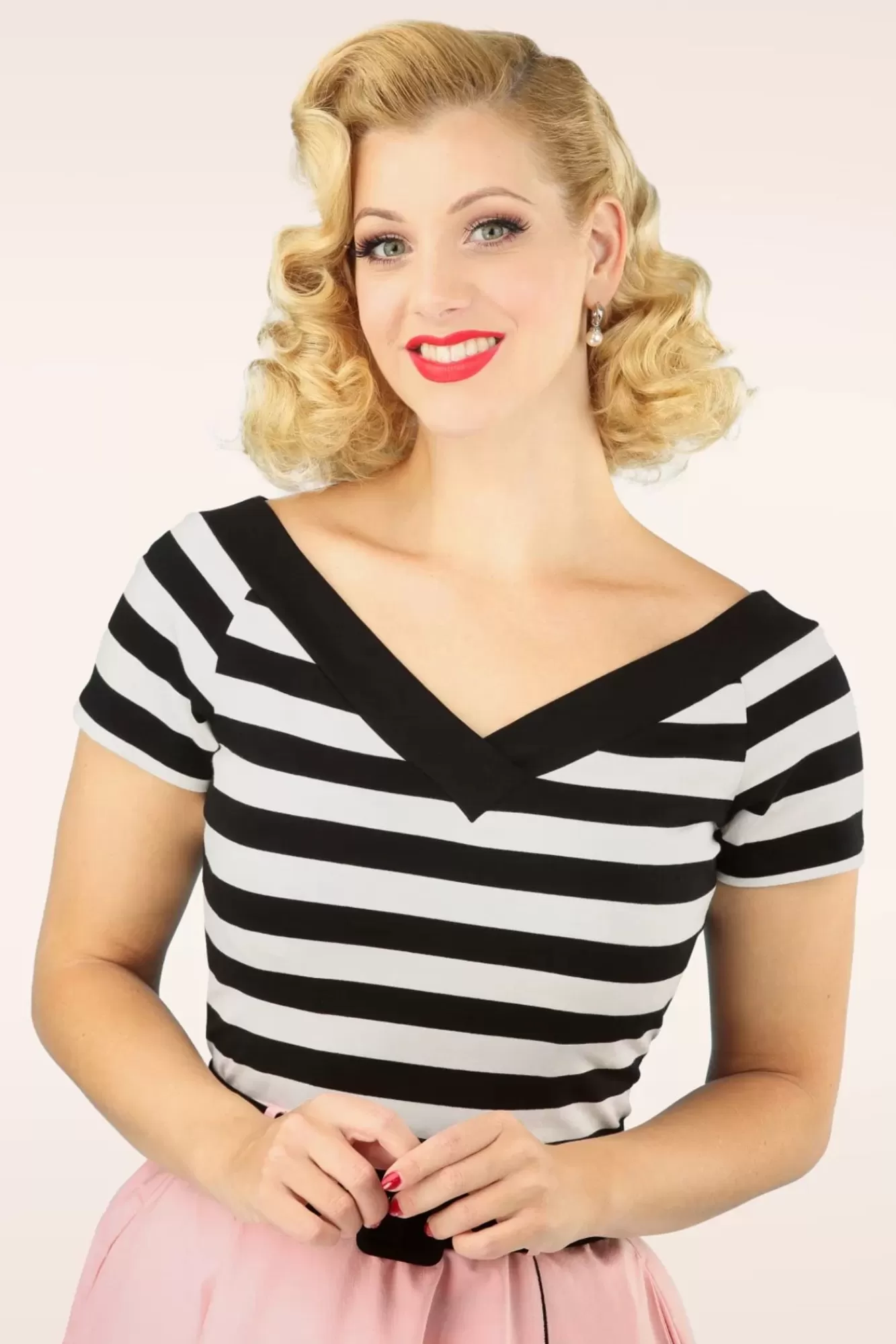 Hot Bunny Caitlin Stripes Top In Schwarz Und Weis