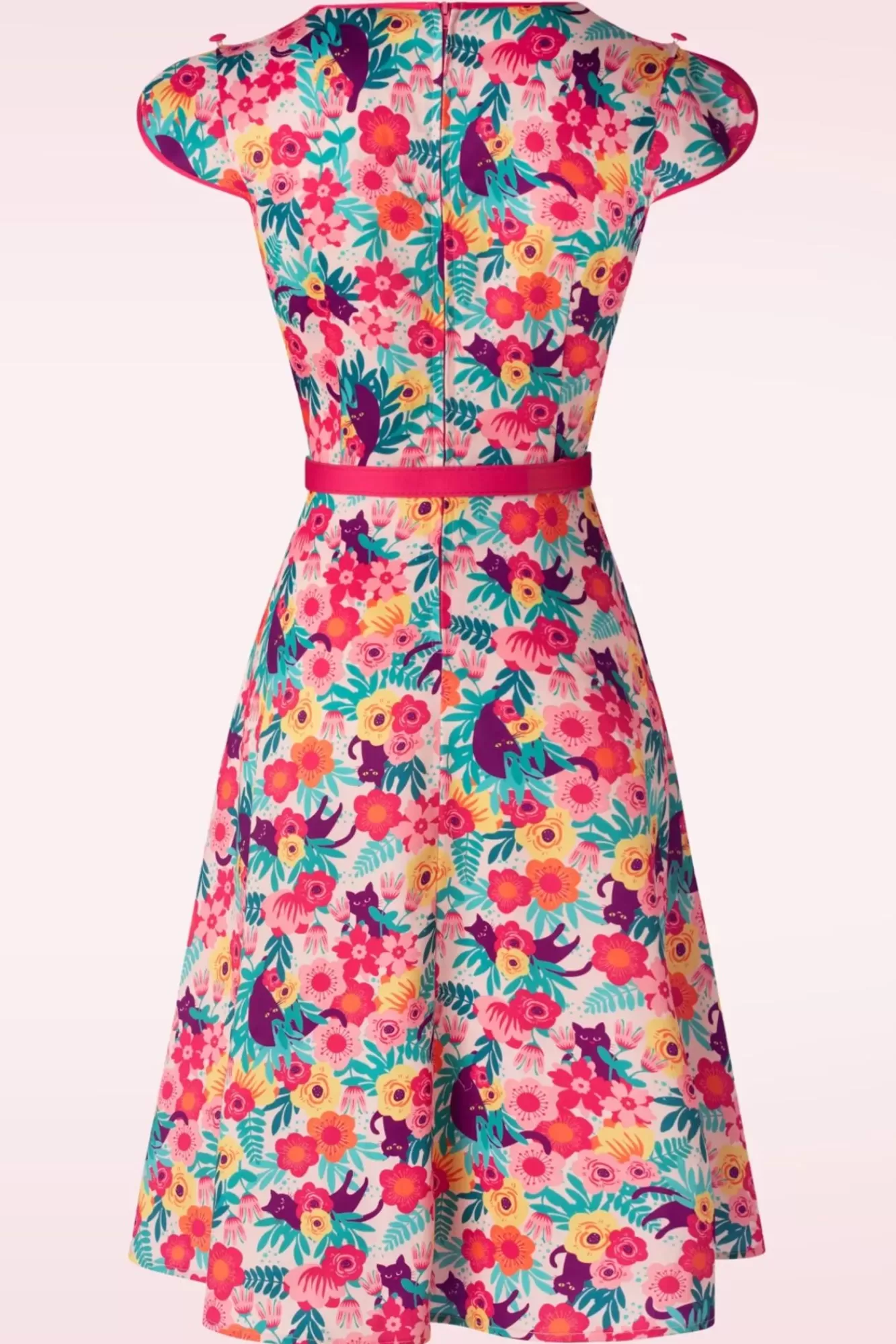 Shop Vixen Floral Cats Print Flare Kleid In Mlulti