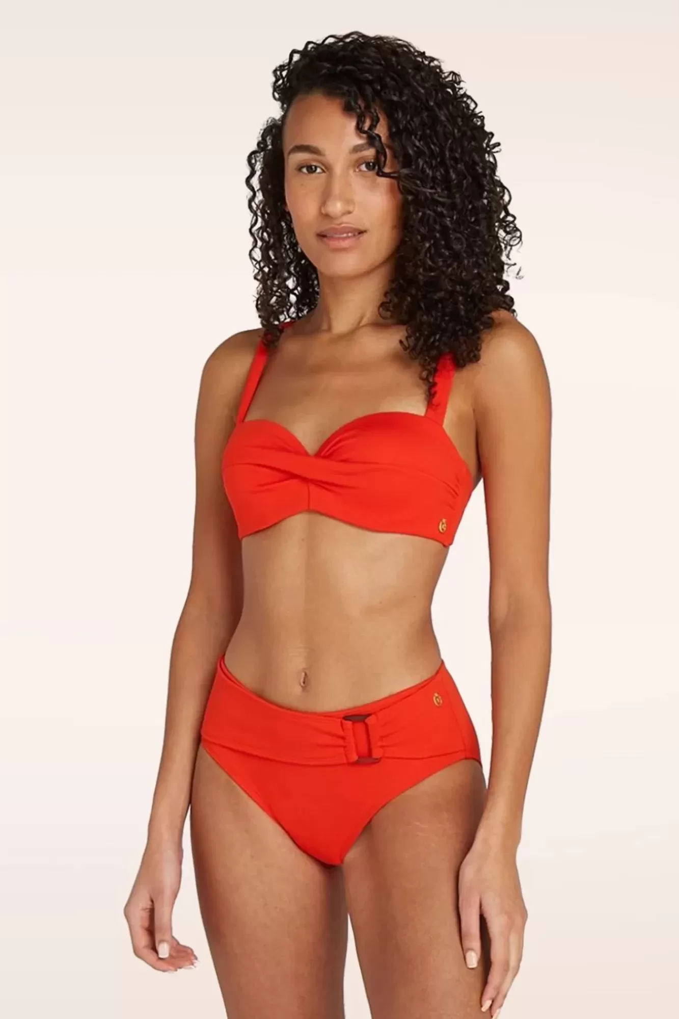 Best Sale TC Beach Gedrehtes Bikinioberteil In Sommerrot