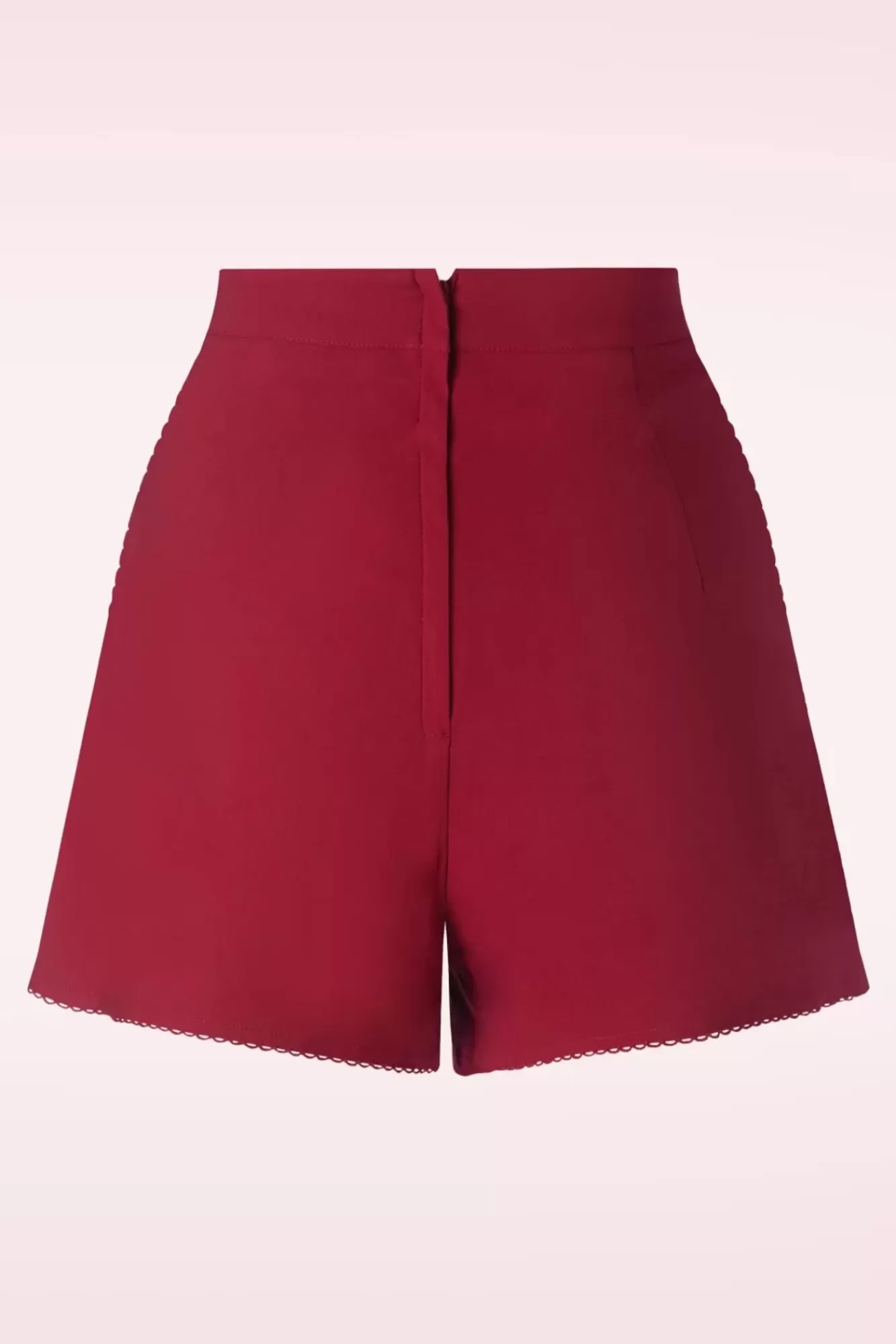 Store Vixen Heart Button Shorts In Rot