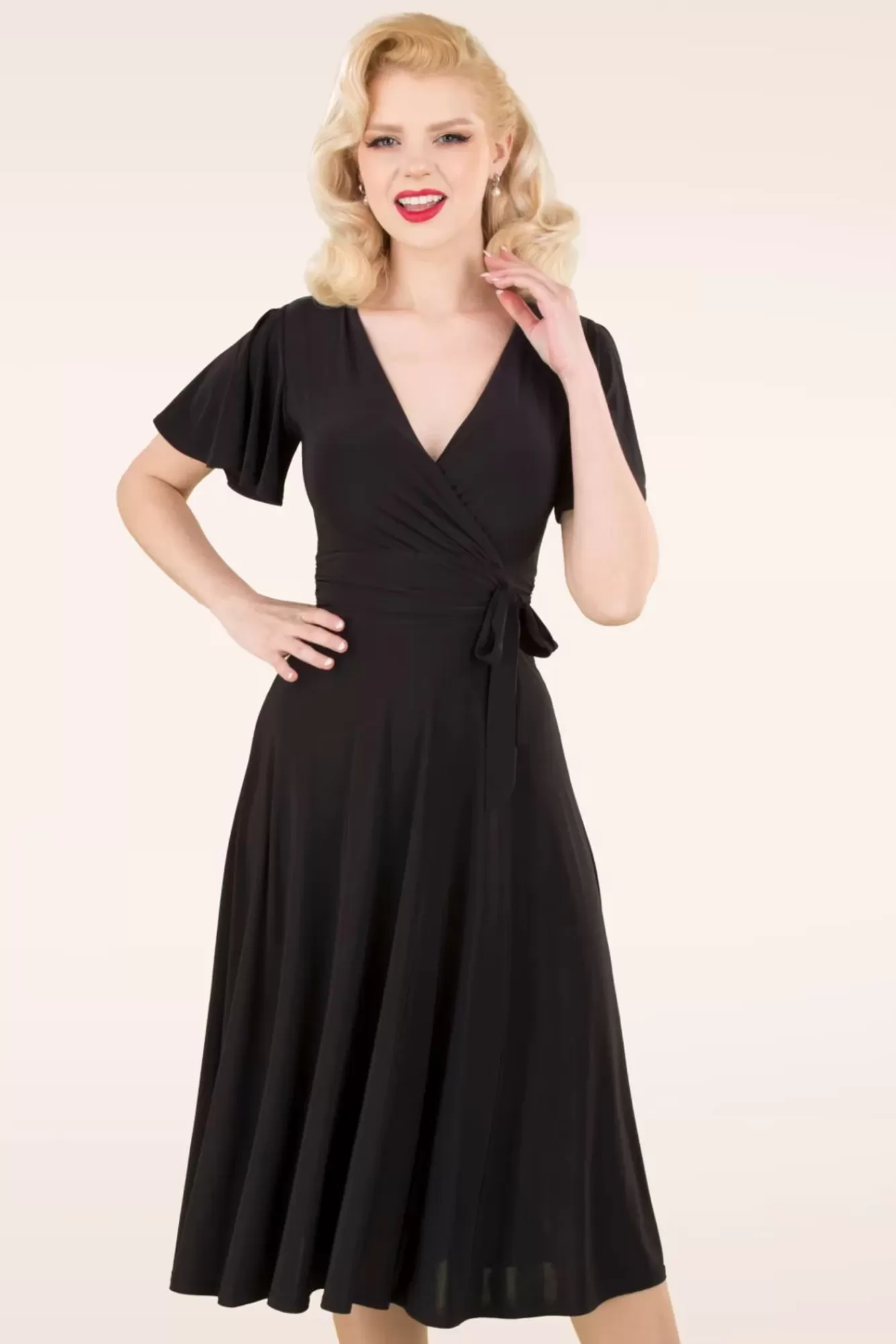 Hot Vintage Chic for Topvintage Irene Crossover-Swing-Kleid In Schwarz