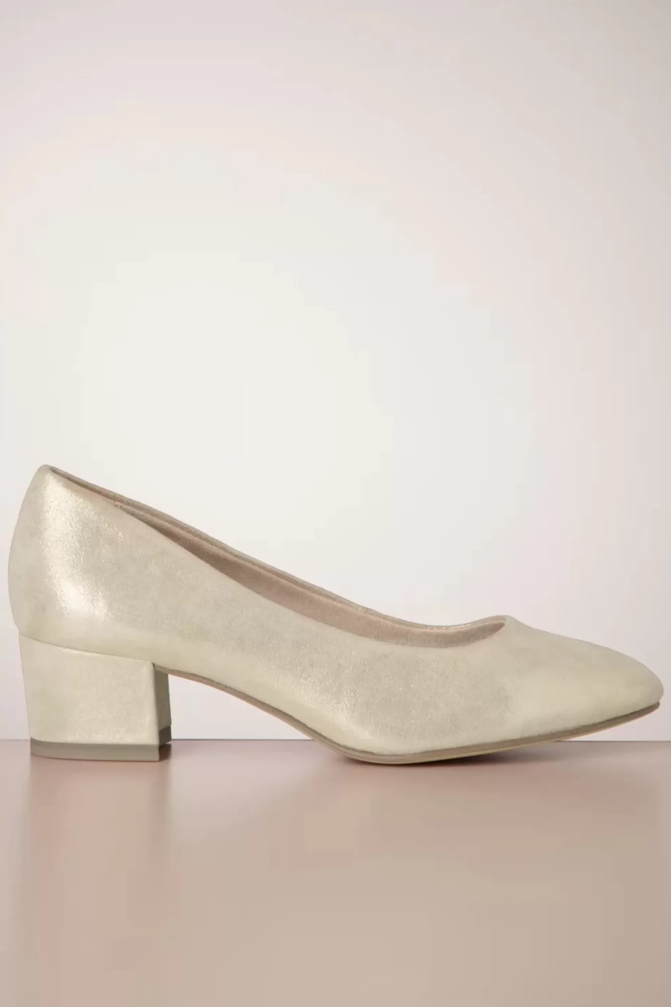 New Tamaris Katrin Suedine Pumps In Champagne