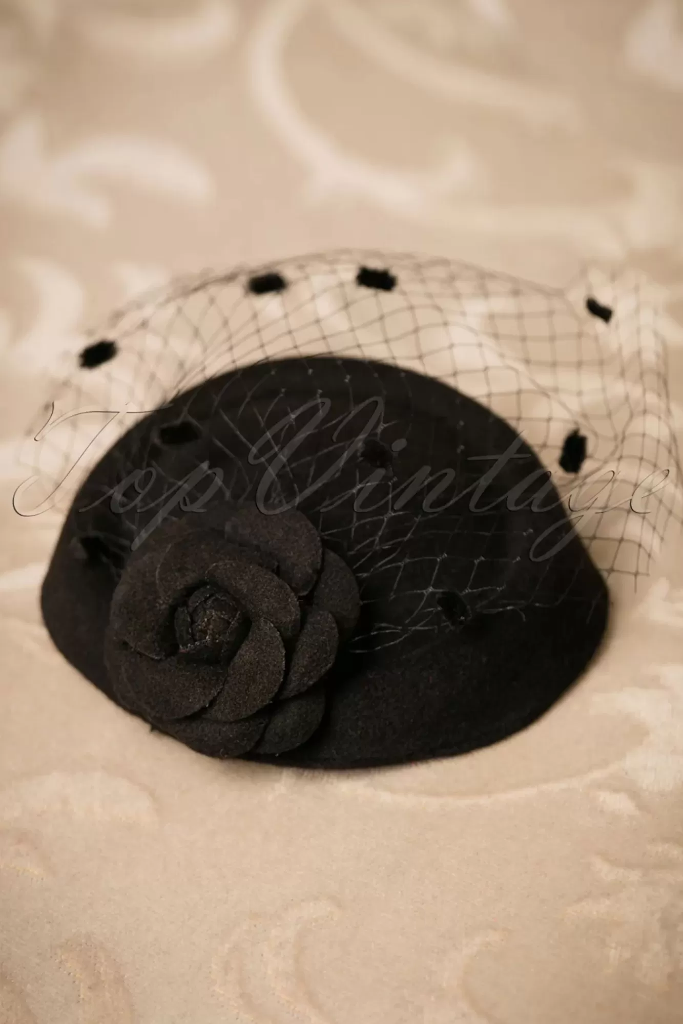 Fashion Banned Retro Marilyn Fascinator In Schwarz