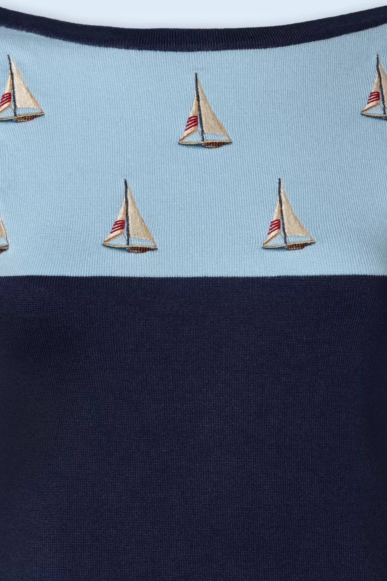 Hot Vixen Sail Away Pullover In Blau