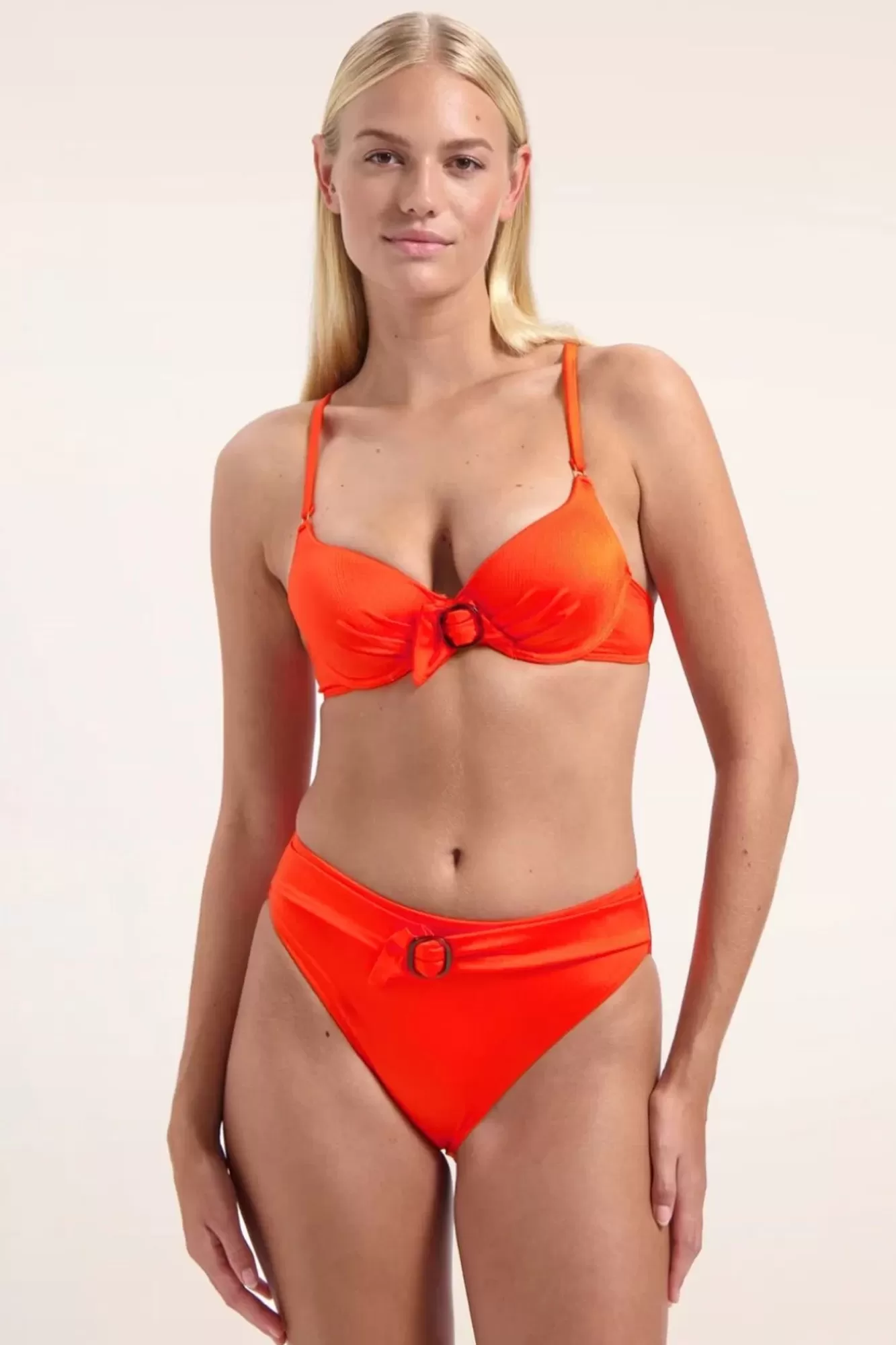 Hot Cyell Satin Padded Bikini Oberteil In Tomate