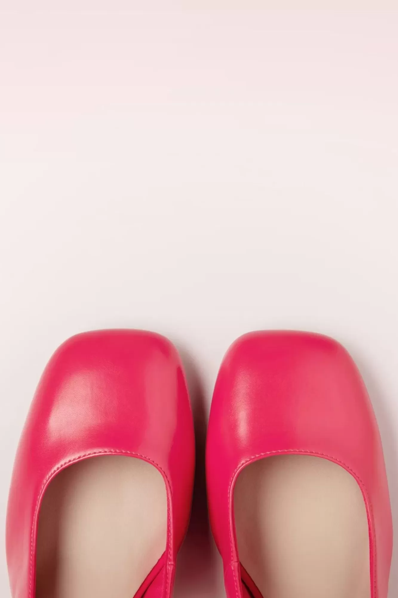 New Tamaris Trinny Vegane Slingback Pumps In Punch Pink